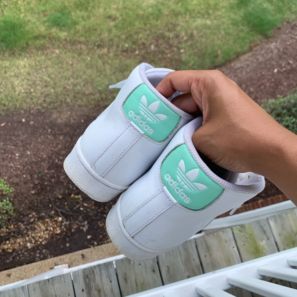 Adidas - Picture 2 of 4